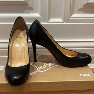 Louboutin Simple Pumps